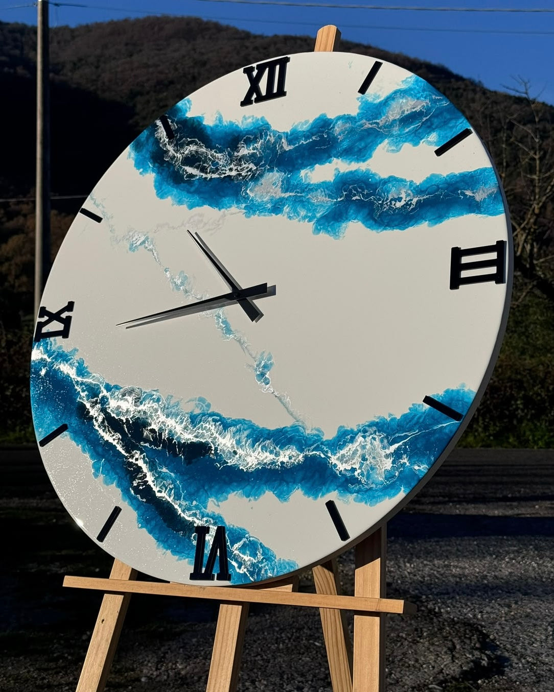 Orologio da parete in resina modello Ottanio