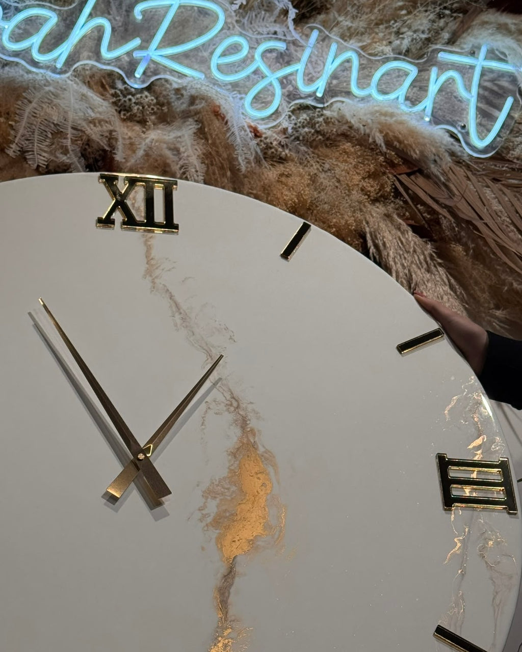 Orologio da parete in resina modello Zeus