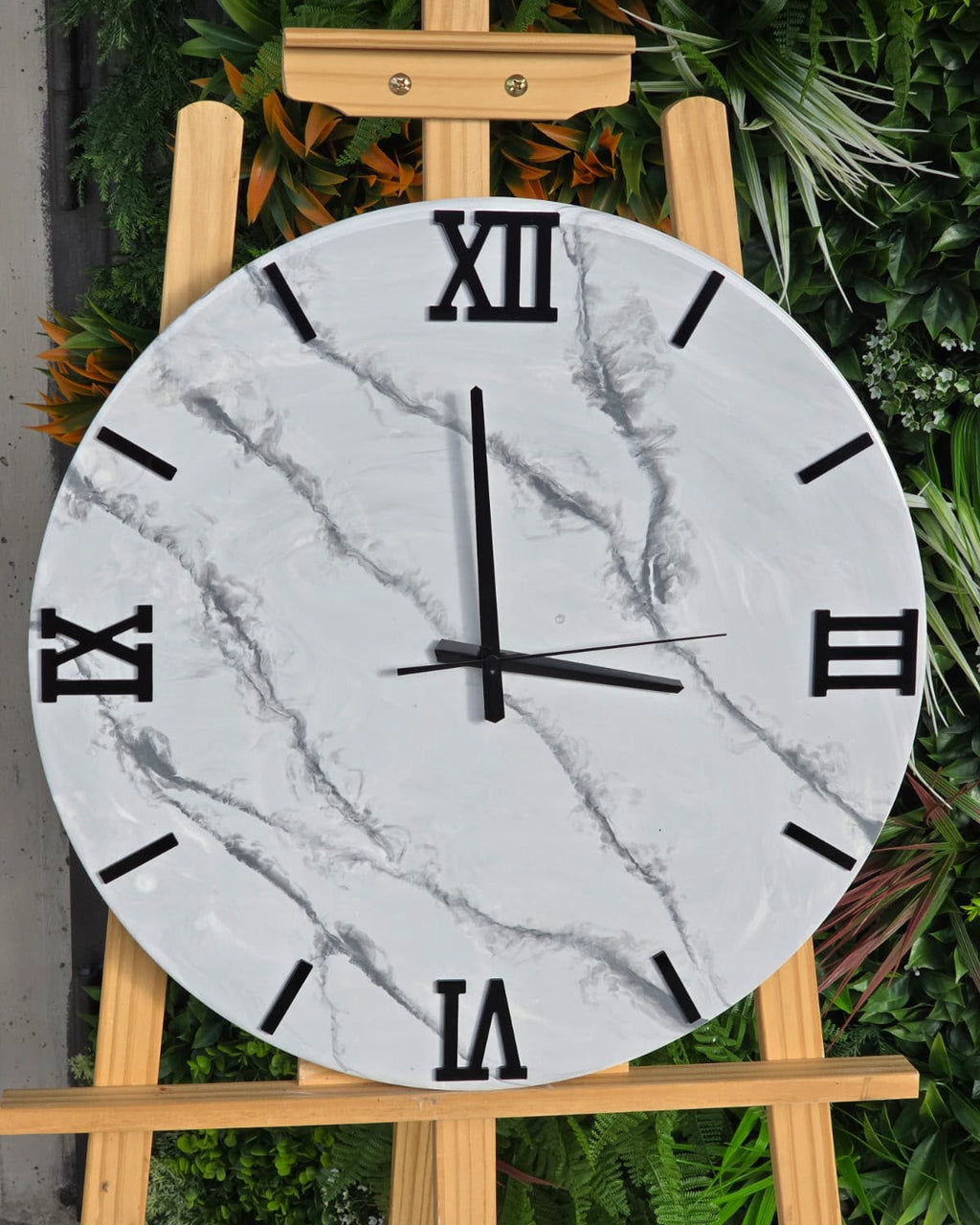 Orologio da parete in resina modello Urban